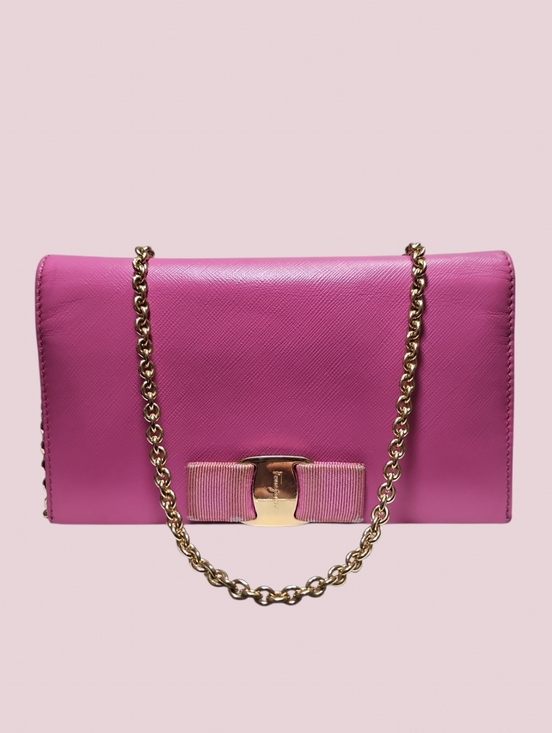 Salvatore Ferragamo Handbags - Salvatore Ferragamo Miss Vara Wallet On Chain